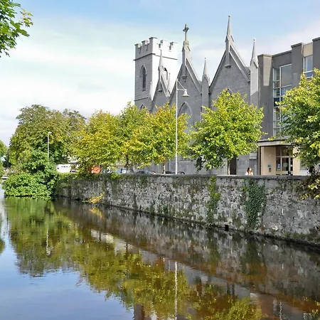 7 Earls Island Galway