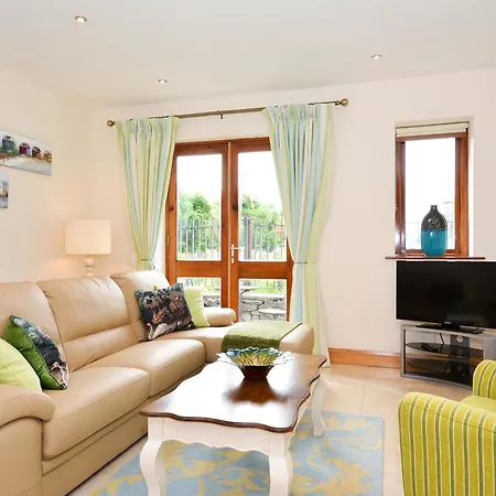 Apartment 7 Earls Island *